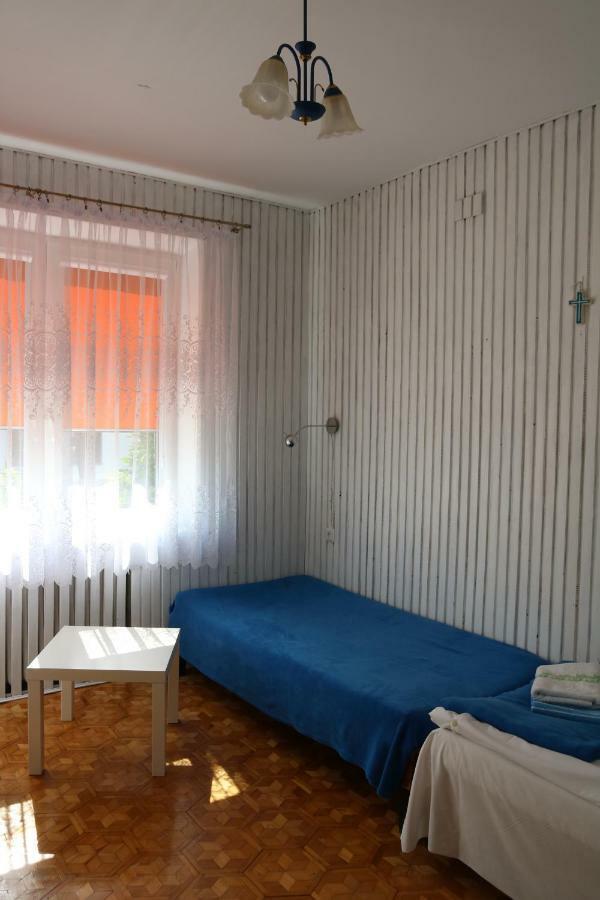 U Adeli Apartment